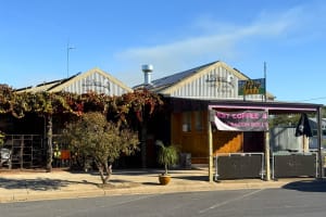 LEASEHOLD - Half Acre Cafe, Howlong NSW - 1P0595