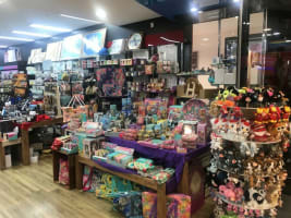 PREMIUM GLADSTONE SHOPPING CENTRE NEWS/TATTS AGENCY BUSINESS FOR SALE