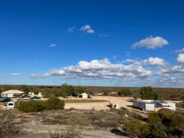 HAMELIN POOL CARAVAN PARK & POST OFFICE & LIQUOR