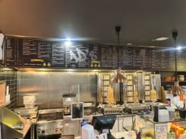 AD'S CAFE BURGER BAR & MIX GRILL - EXCELLENT OPPORTUNITY FOR NEW PURCHASER