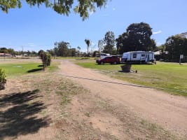BLUFF HOTEL: FREEHOLD HOTEL & GAMING OPPORTUNITY - 72HF
