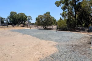 Post Office Hotel & Caravan Park