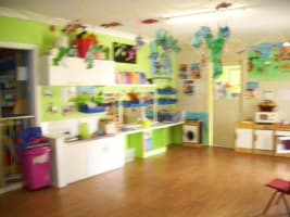 NOT JUST A BUSINESS BUT A CASUAL WAY OF LIFE! -  INCLUDES RESIDENCE & BUSINESS!