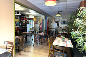 LEASEHOLD - Muddy Waters Cafe, Wangaratta VIC - 1P0568