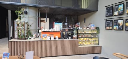 5 DAY BEAN BAR ESPRESSO FRANCHISE TRANSITIONING INTO PICOLO ME FRANCHISE FLINDERS STREET GROUND F...