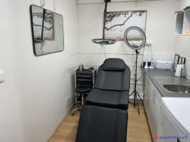 Thriving Hair Salon in Prime Cowes Location – Excellent Opportunity!