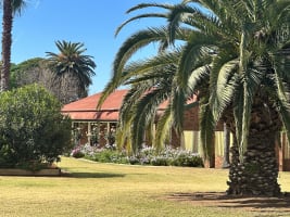 A WELL PRESENTED MOTEL BUSINESS READY FOR FURTHER GROWTH - 521ML