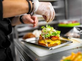 Established 5-Store QSR Group | Burger & Taco Brand