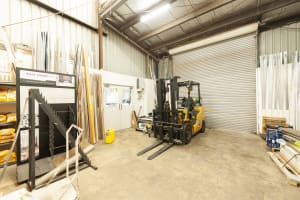 LEASEHOLD - Yarra Flooring & Blinds, Yarrawonga VIC - 1P0538