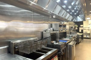 LEASEHOLD - Schnitz, Wangaratta VIC - 1P0553