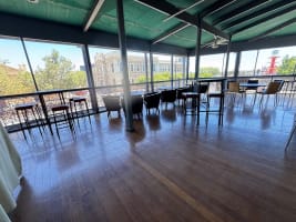 Port & Wine Seaside Hotel in historic Port Adelaide - Lease