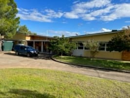 Gu0xnxl2kp7z8alcbt5l