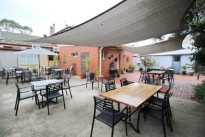 FULLY LICENSED CAFE, HEAVY TOURIST AREA IN HEYFIELD.