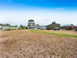 Road House General Store LPO Freehold 3BR Home Block size 2668m2, T/O FY25 $1.5mill+