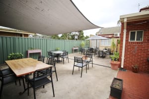 FULLY LICENSED CAFE, HEAVY TOURIST AREA IN HEYFIELD.