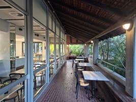 Perth Uni Cafe in Top Location