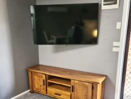 COUNTRY OPPORTUNITY WITH A BRIGHT FUTURE - 2453ML