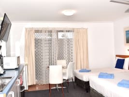 Riverside Waterfront Freehold or Passive Investment Motel Opportunity Port Macquarie NSW - 1131MF
