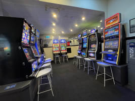 Port & Wine Seaside Hotel in historic Port Adelaide - Lease