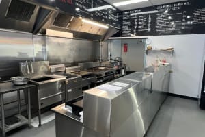 UNDER OFFER - Henty St Fish & Grill