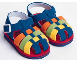 Retail Shoe Store + Online Sales. Showing a nett over $263,000. Well-established with excellent s...
