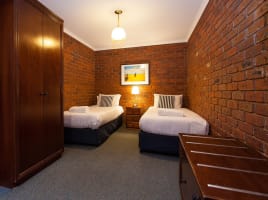 AN OUTSTANDING BUSINESS IN A BEAUTIFUL PART OF VICTORIA - 2873ML