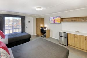 UNDER CONTRACT - Deniliquin Motel