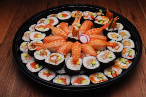 Profitable and stable income sushi takeaway business