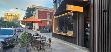 5 DAY BEAN BAR ESPRESSO FRANCHISE TRANSITIONING INTO PICOLO ME FRANCHISE FLINDERS STREET GROUND F...