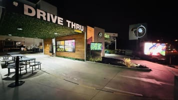 Rare Drive Through Acai & Food Truck Rental|Prime Location|700K Revenue