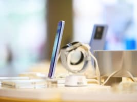 Pop Phones Franchise  Tech Retail & Repairs with National Brand Backing