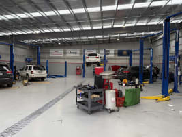 Profitable car mechanic workshop with additional Income from Parts Sales