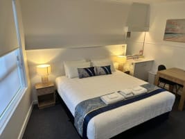 UNDER OFFER - Bamboo Motor Inn – Lakes Entrance, VIC