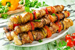 Newly Built Café/Kebab Shop – $4K+ Weekly, Low Rent, No Competition! [2504051]