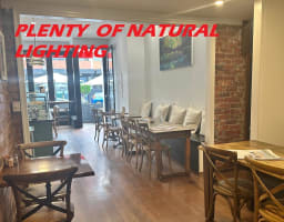 Beautiful Cafe/Restaurant that has it all.