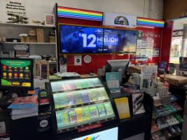 Carlton Lotto and News (DWN266)