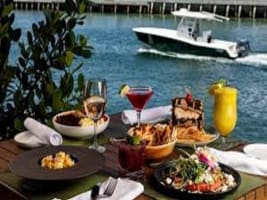 BAR LICENCE AND CAFE PRIME WATERFONT LOCATION OUTSTANDING AMAZING BUSINESS WITH SUPER TURNOVER $2...