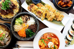 BUSY AUTHENTIC KOREAN RESTAURANT @ THE BUSY CAMBERWELL JUNCTION