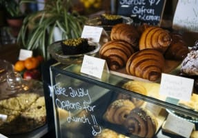 CAFE SUNSHINE - Full LIQUOR LICENCED CAFE &RESTAURANT