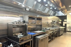 LEASEHOLD - Schnitz, Wangaratta VIC - 1P0553