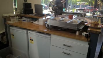 TRENDY CAFE/RESTAURANT - BARGAIN PRICE – BRAND NEW EQUIPMENT – MAIN RD EXPOSURE