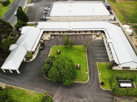 COUNTRY LIVING , CITY CLASS, FAR FROM THE RAT RACE, YOU’LL LOVE IT! - 2814ML