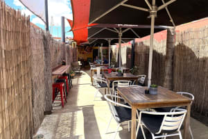 LEASEHOLD - Muddy Waters Cafe, Wangaratta VIC - 1P0568