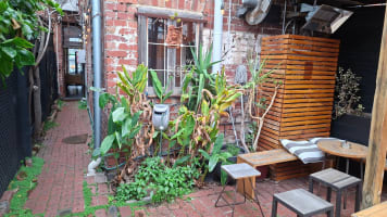 UNDER OFFER - Bar Gloria