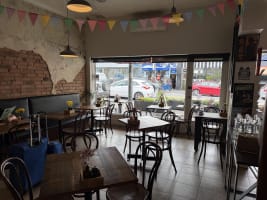 Raincheck Lounge | Established North Hobart Café | 20+ Years Trading