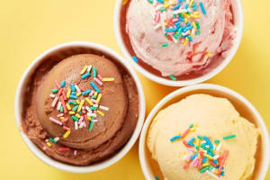 Ice Cream Gelato  Cold Rock Franchise  $11,200pw  Dessert  High Profits