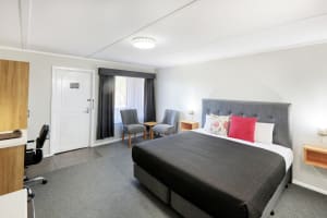 UNDER CONTRACT - Deniliquin Motel