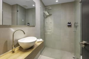 Park Inn by Radisson Melbourne Carlton Leasehold for Sale