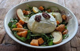 Coastal Restaurant Opportunity - Turnkey and Fully Licensed