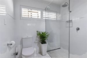 ACCOMMODATION BUSINESS IN PARADISE - PRIME LOCATION - NORTH OF NOOSA HEADS